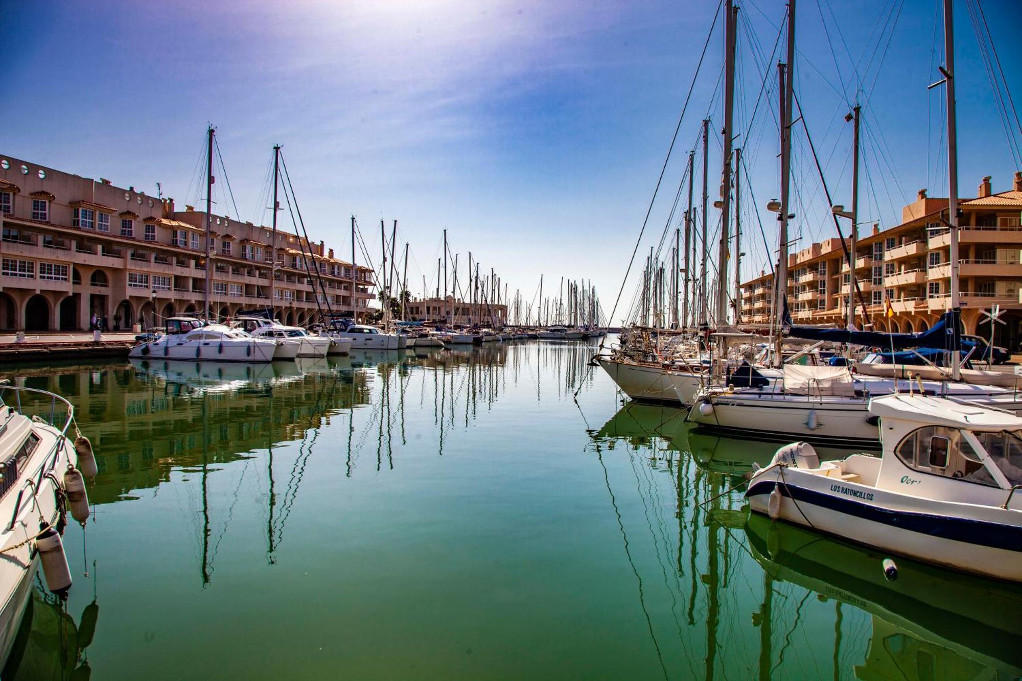 Expoholidays - Puerto Deportivo La Goleta Almerimar Exteriör bild